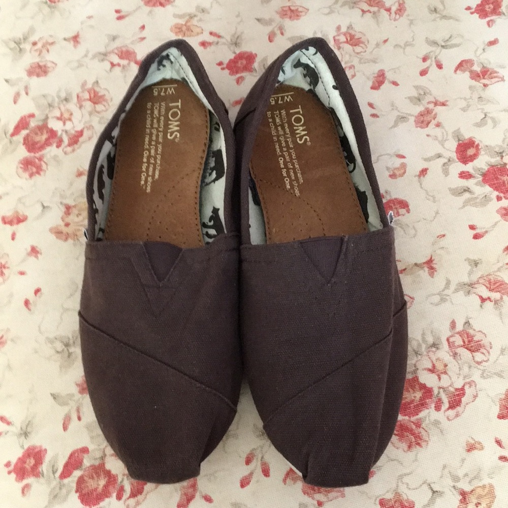 Toms